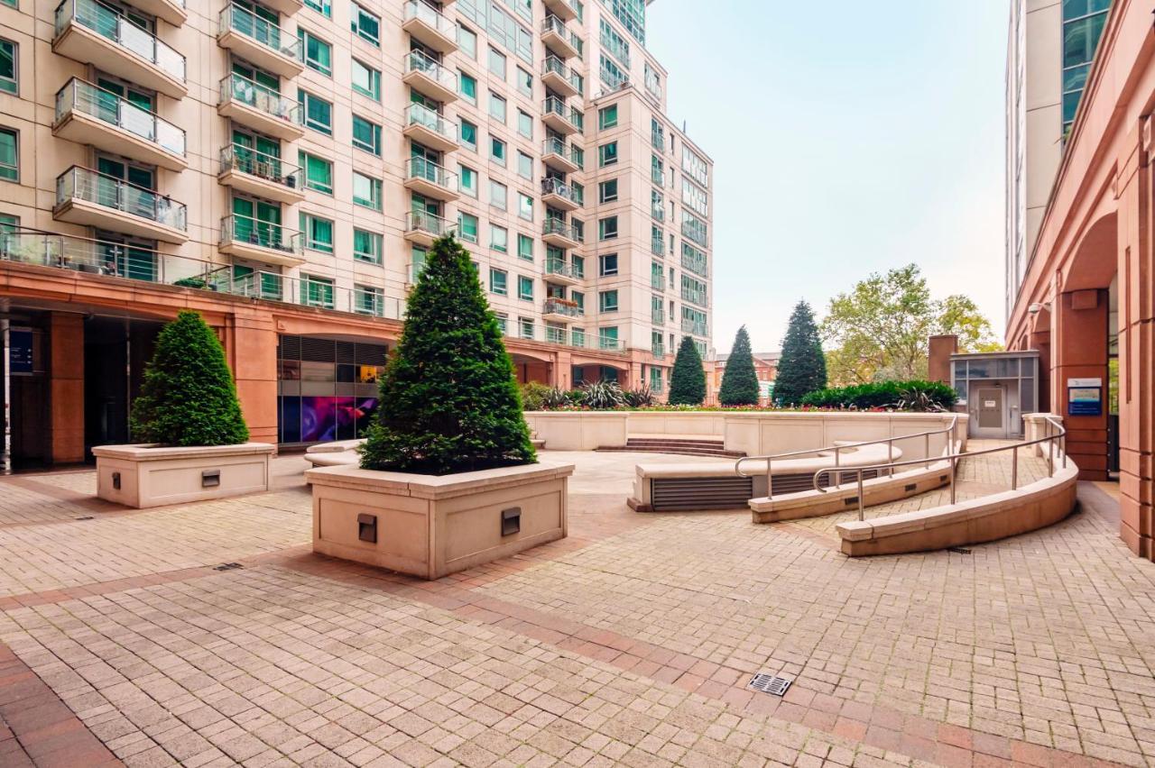 Vauxhall Skyline Apartment Londra Exterior foto