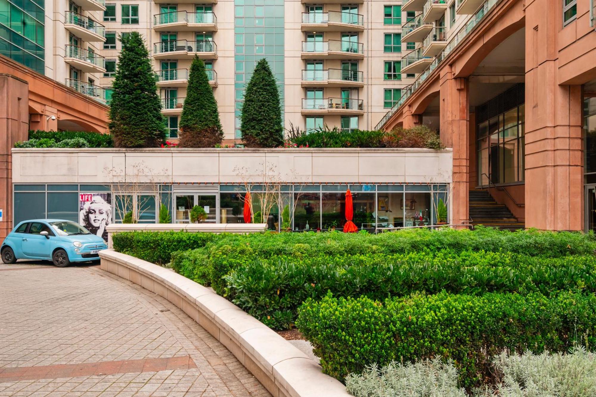 Vauxhall Skyline Apartment Londra Exterior foto
